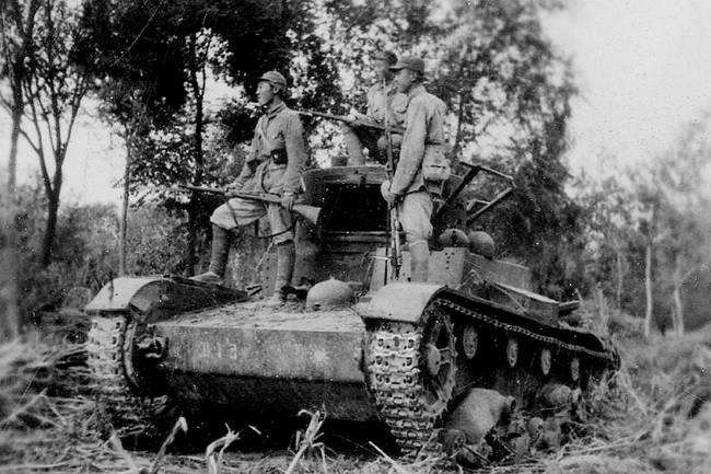 四平撤退，四野弥漫沮丧情绪，称林彪\"撤退