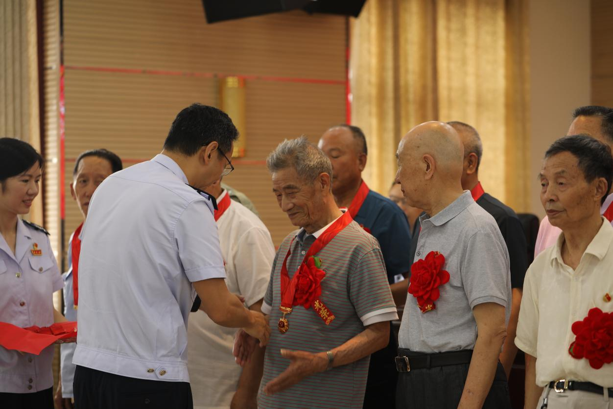 隆回县税务局召开庆祝中国共产党成立100周年暨“七一”表彰大会