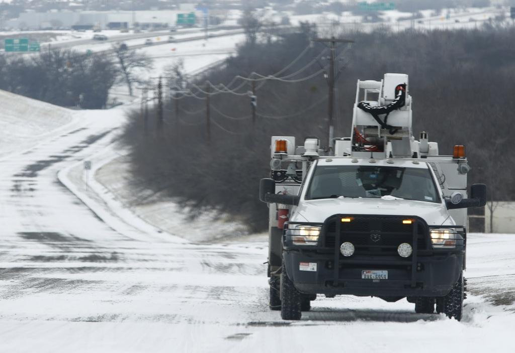 “不要再祈求施舍，政府不欠你们”，得州市长