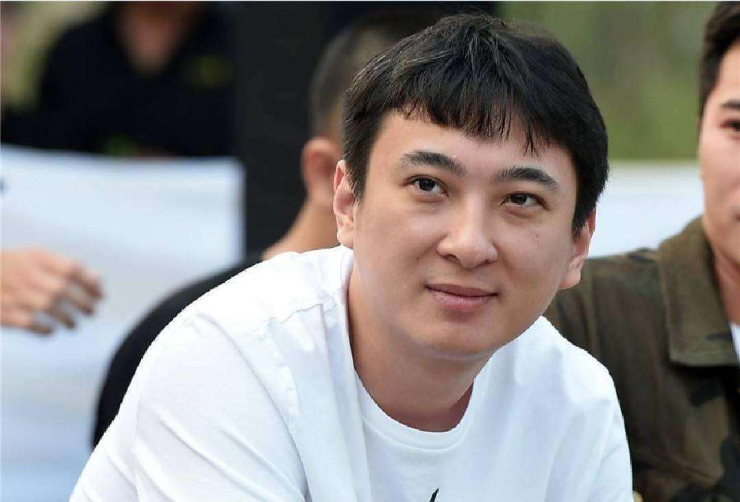 王思聪也有被打的一天？王校长在酒吧公然被叫板，疑似雪莉老公