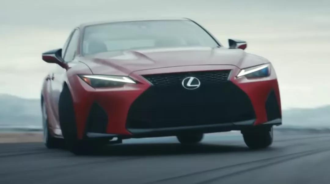 没有涡轮、电机，雷克萨斯IS高性能版仍坚持自然吸气V8发动机