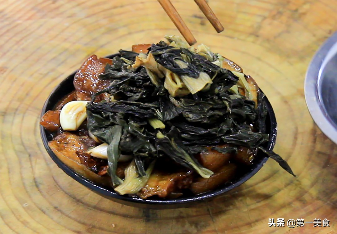 大廚做正宗豫菜“河南條子肉”,出鍋飄香四溢,肥而不膩又入味