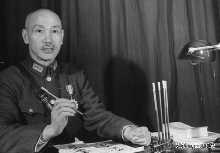 国民党上将张治中，建国后担任国防副主席，为