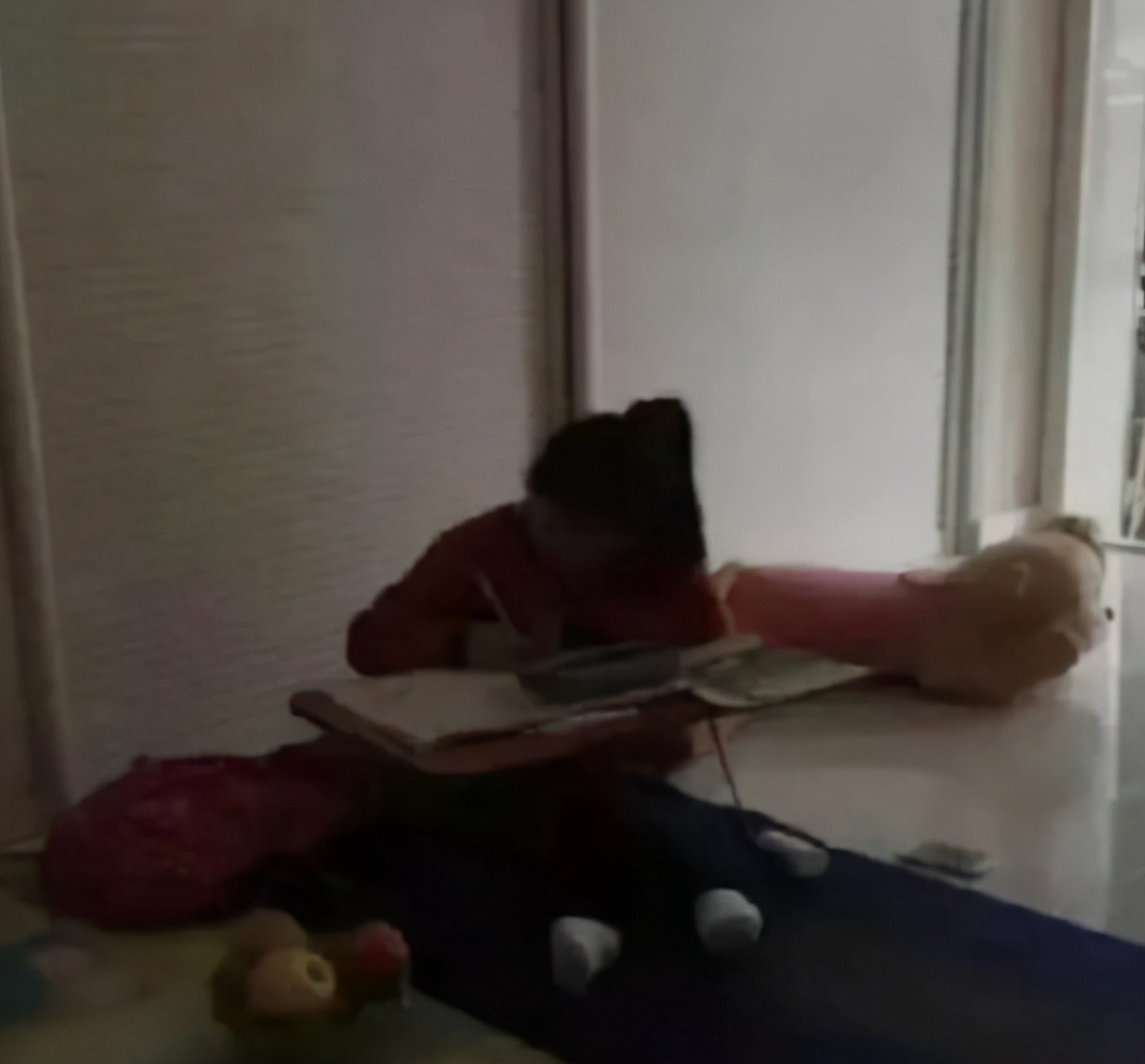 刘浩存母亲回应瘫痪女孩事件：因家庭困难欠赔款，会把她当女儿疼