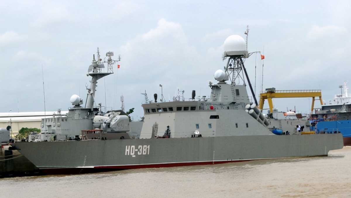 美媒：越南在中国南海岛礁上扩建防御设施