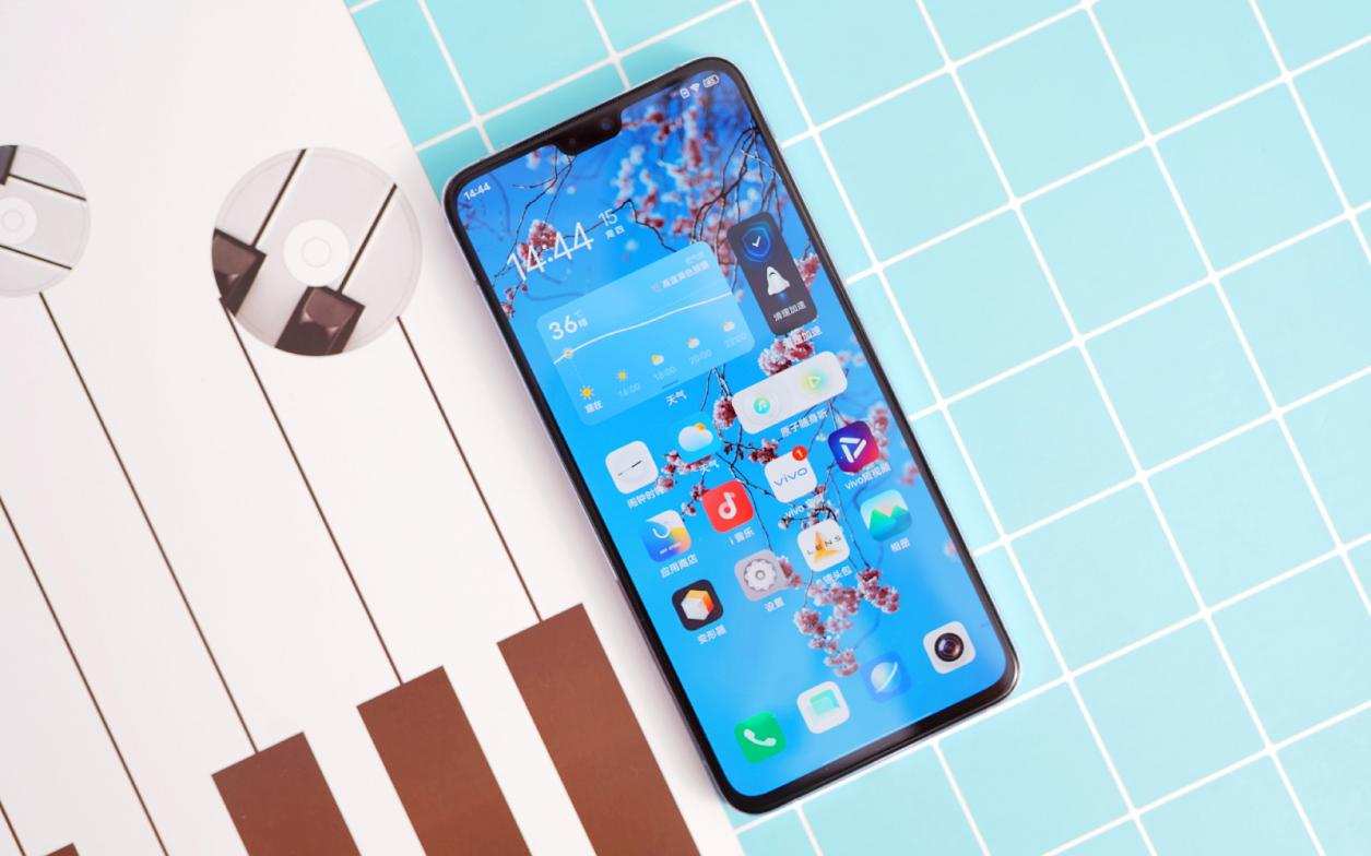 vivo S10 Pro综合体验：除了自拍、拍照，它还有什么？