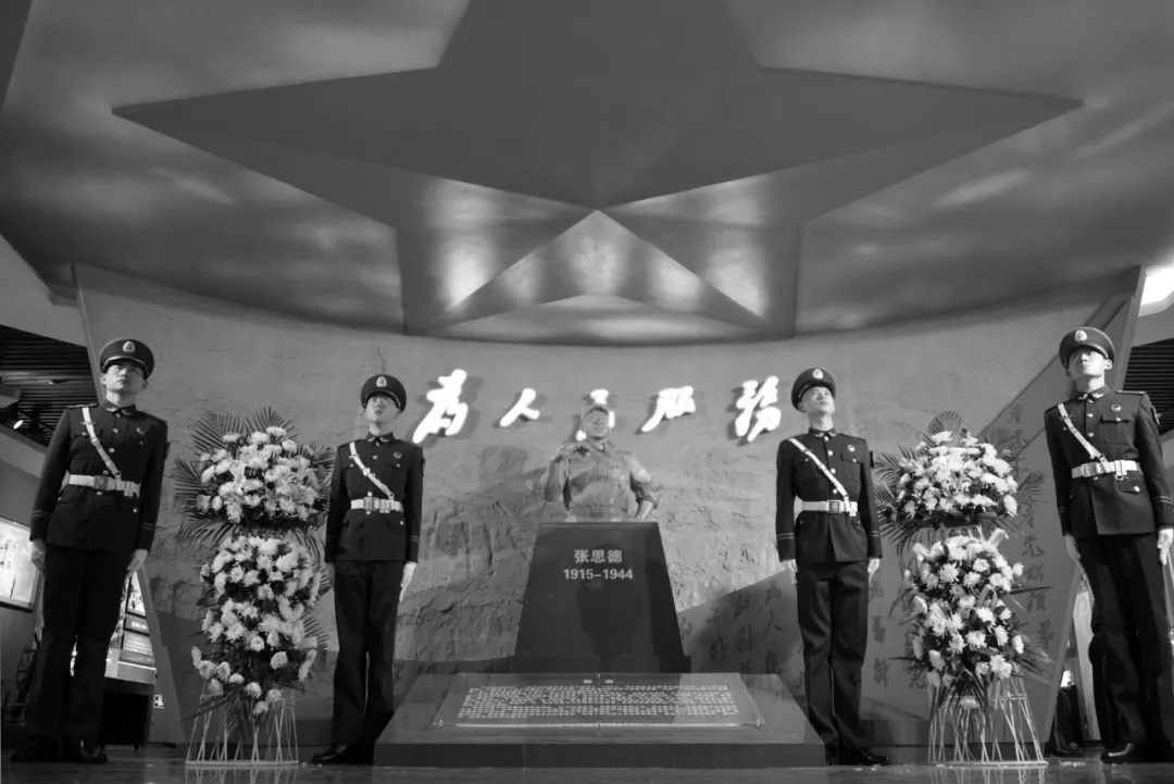 Martyr writes mom's letter, first-class read lachrymal ripples 20 years