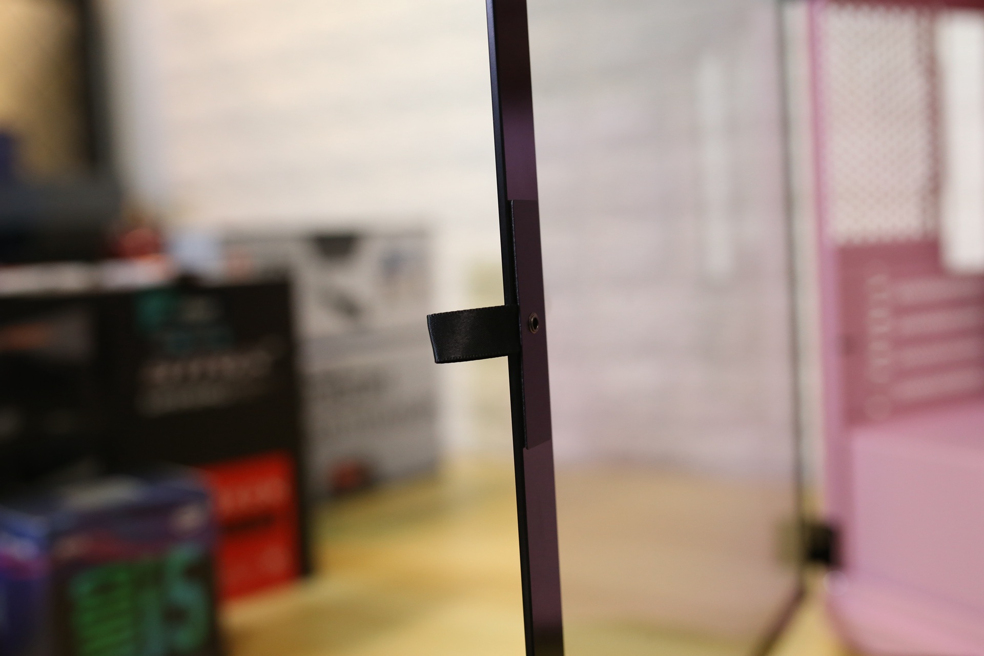 粉色机箱有喜欢的吗？YOGO M2猫抓粉女友爱不释手