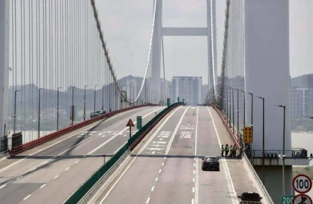 靠这座大桥每天进账300万，他做出承诺：收回成