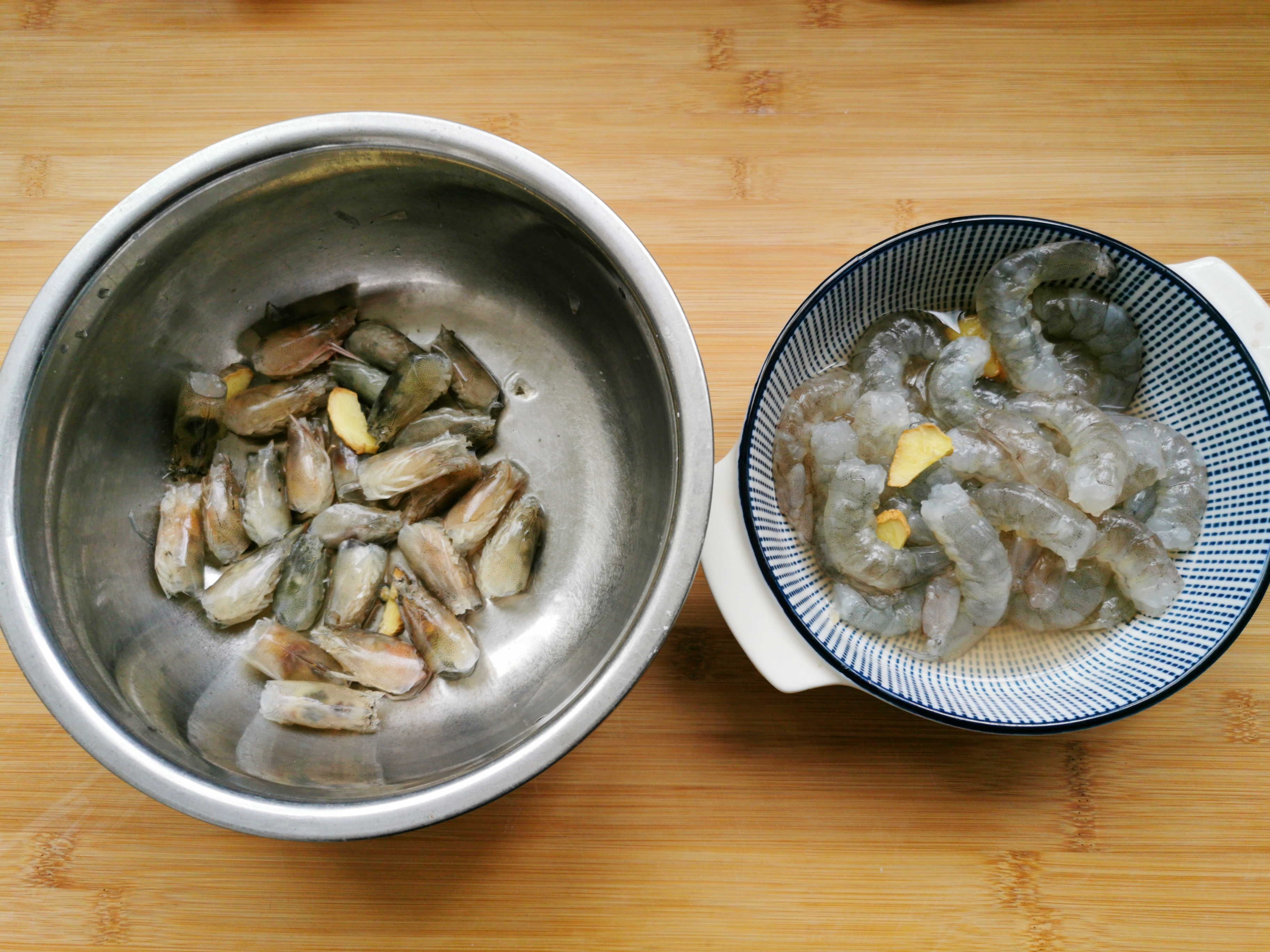我家大蝦不愛水煮，學會這種做法，不油炸不清蒸，外酥里嫩不油膩