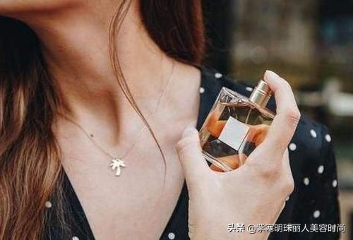 新手如何在专柜试香水 去专柜买香水的3个技巧 让你分分钟变专家