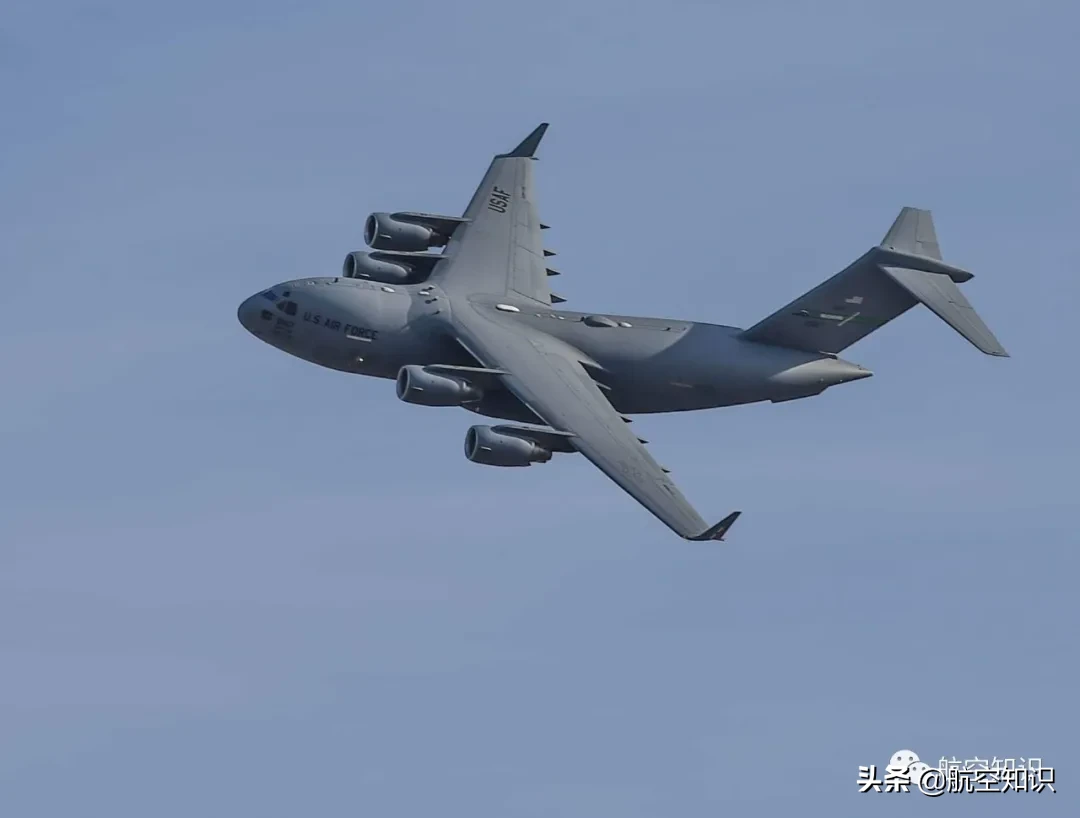 ��-20 vs. C-17��������������ʵ��ò������