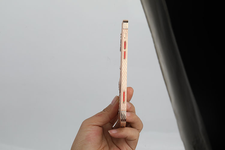 苹果外观设计新瓶装旧酒，国内这家定制厂商教其如何玩转中国风