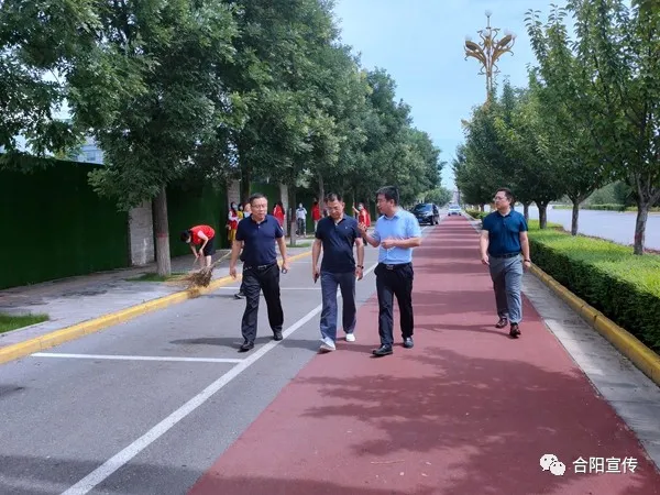 【創(chuàng)文走街行動】段武學(xué)、李小鴿,、李紅武深入包聯(lián)路段開展全國文明城市創(chuàng)建“走街行動”
