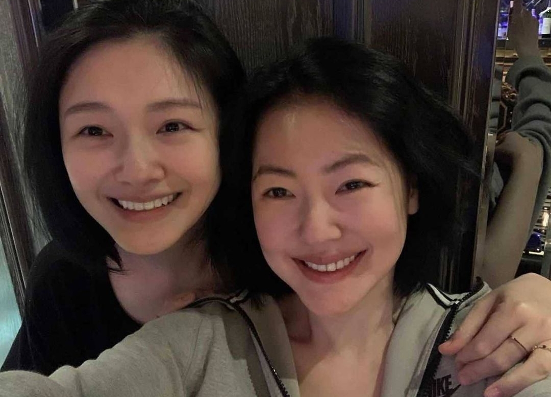 侯佩岑生日曬照，大s攜小s驚喜現身，剪齊劉海紮馬尾少女感十足