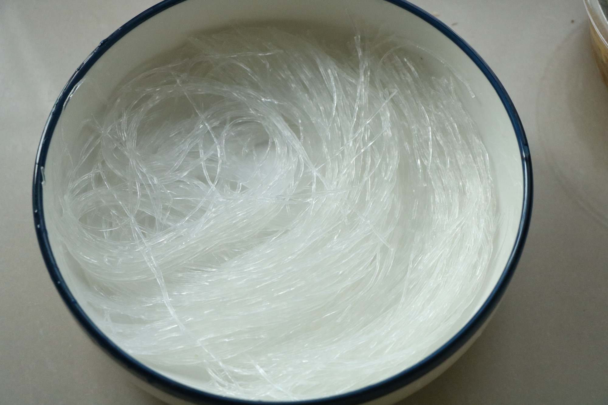 Fresh and delicious homemade steamed vegetables, a mouthful of soft and smooth, delicious and healthier, too enjoyable