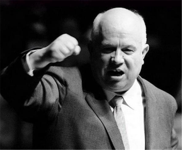 ΰ�˵��۹⣺ë��ϯ��1962��Ű͵���Σ��