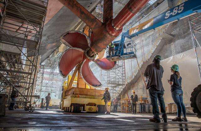 直径12米，重160吨，我国自主设计制造，专为航母