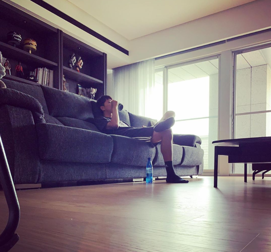 黄鸿升骤逝令人惋惜，一年前砸千万买豪宅，为孝顺爸爸背高额房贷