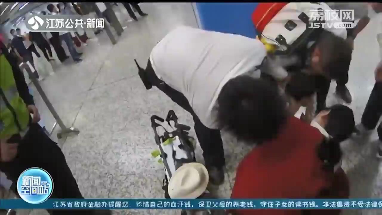 奶片卡住女孩喉咙 警民医生合力化解危机