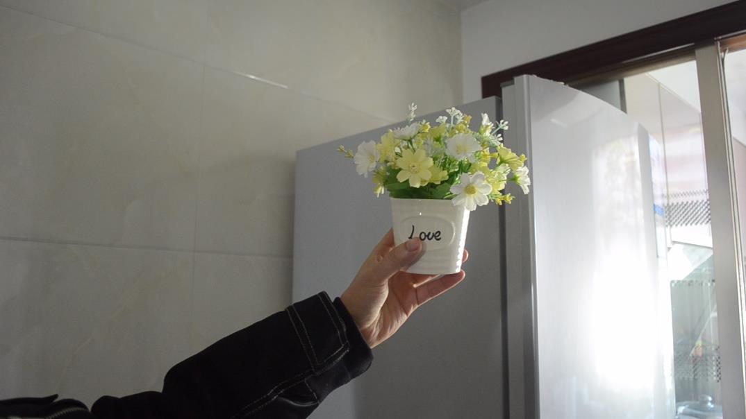 電冰箱上面不要放3樣物品，放錯了記得及時挪走，看完長見識了