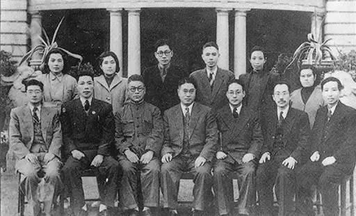 秦城监狱最高级人犯是谁呢？一个区只关他一人，十几位守卫护身