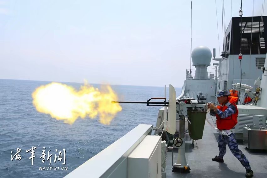 缩水了？056护卫舰上舰炮被换成机枪，其实机枪