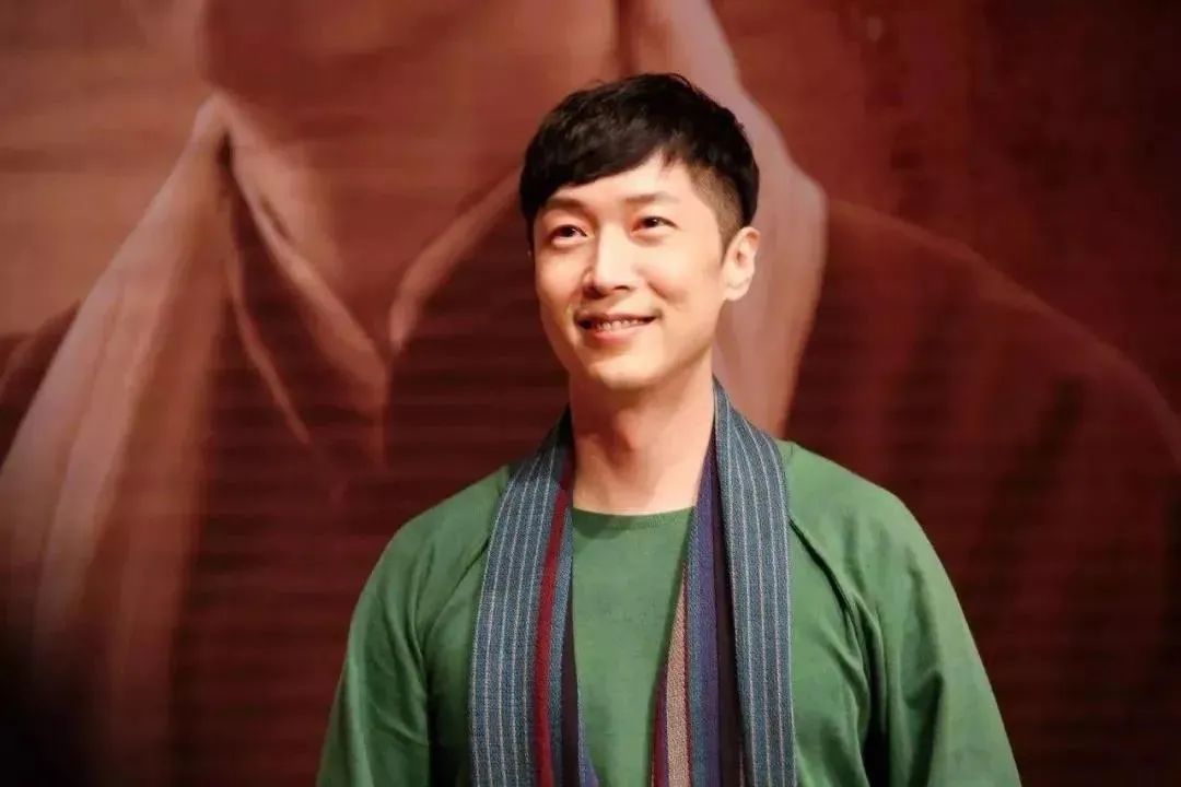 《鹿鼎记》10位主演近况：男三离婚4次，“二老