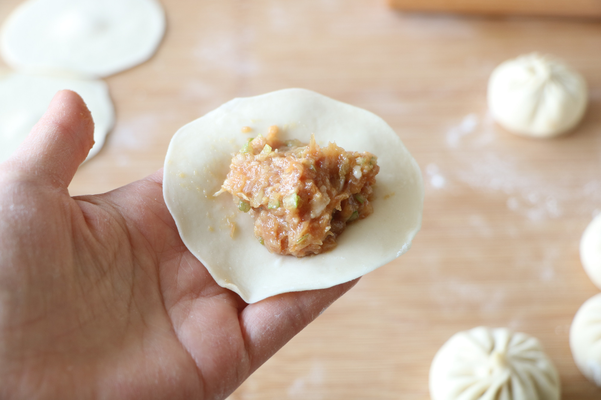 早餐小籠包，一口一個，學會在家做，比外面賣的健康好吃