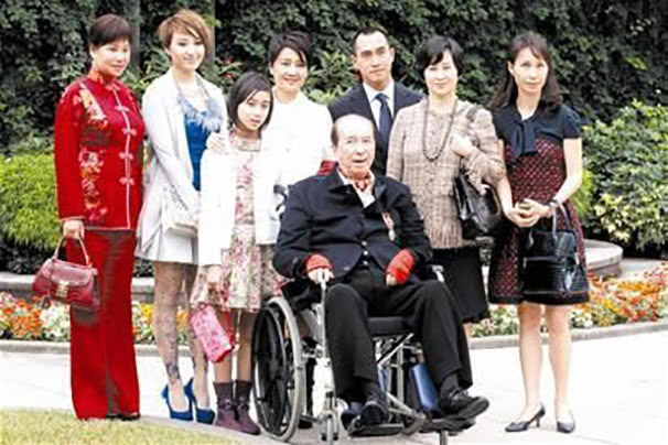 何鸿燊享年98岁，值了！何家大戏即将开始