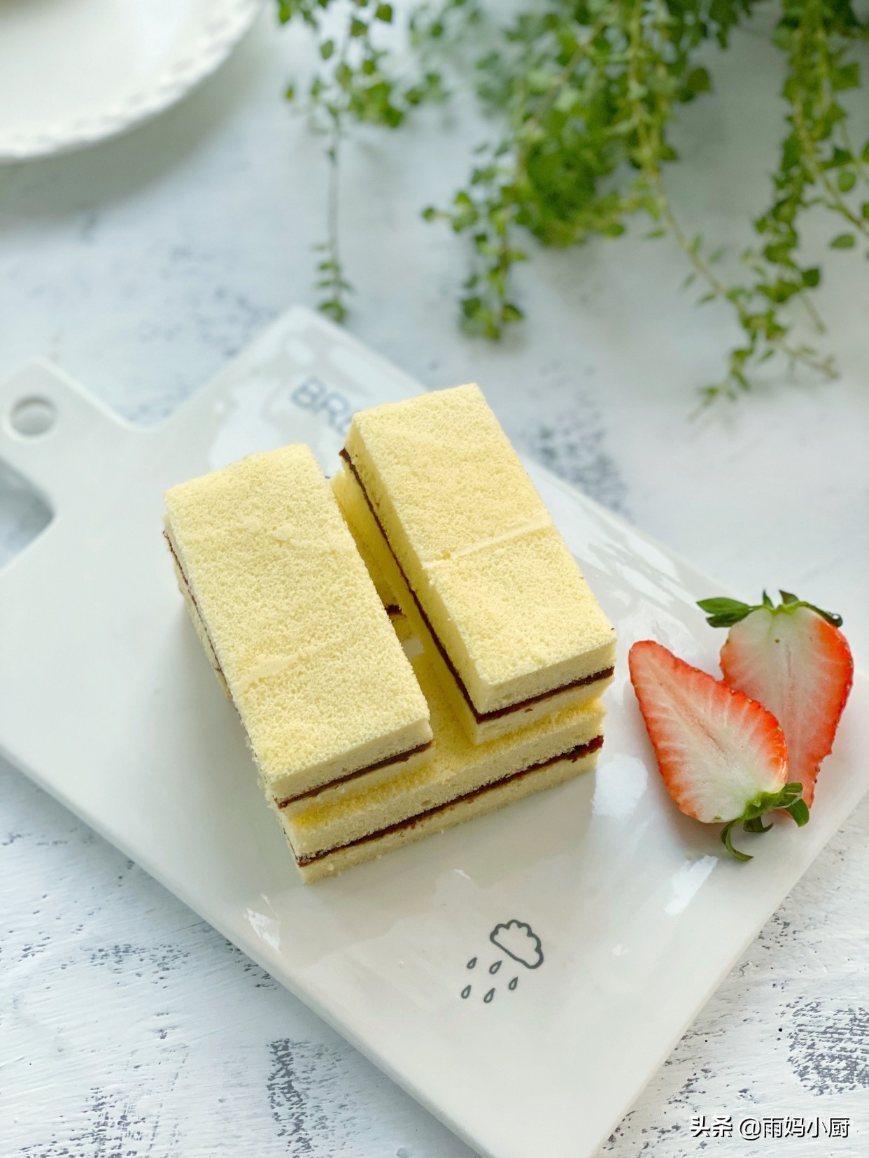 過年，想吃蛋糕自己做，1次成功不回縮不開裂，鬆軟美味又健康