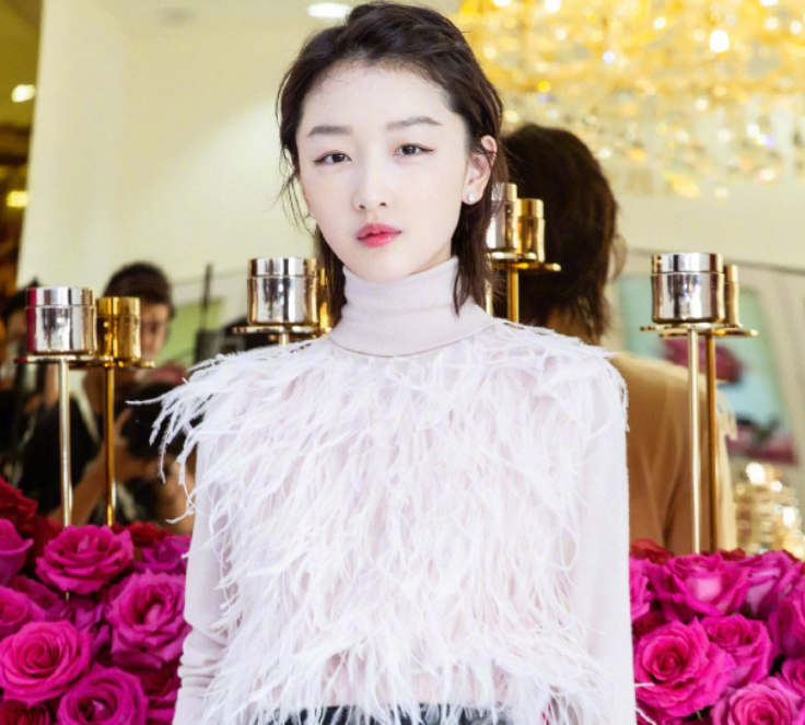 又一古装仙侠剧官宣，周冬雨出演女主不说，男