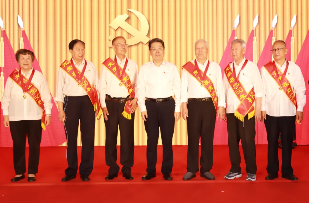 省司法厅组织离退休老党员扎实开展党史学习教育