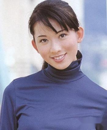 关之琳：这是我年轻时，林青霞：这是我年轻时，陈法蓉：麻烦让让