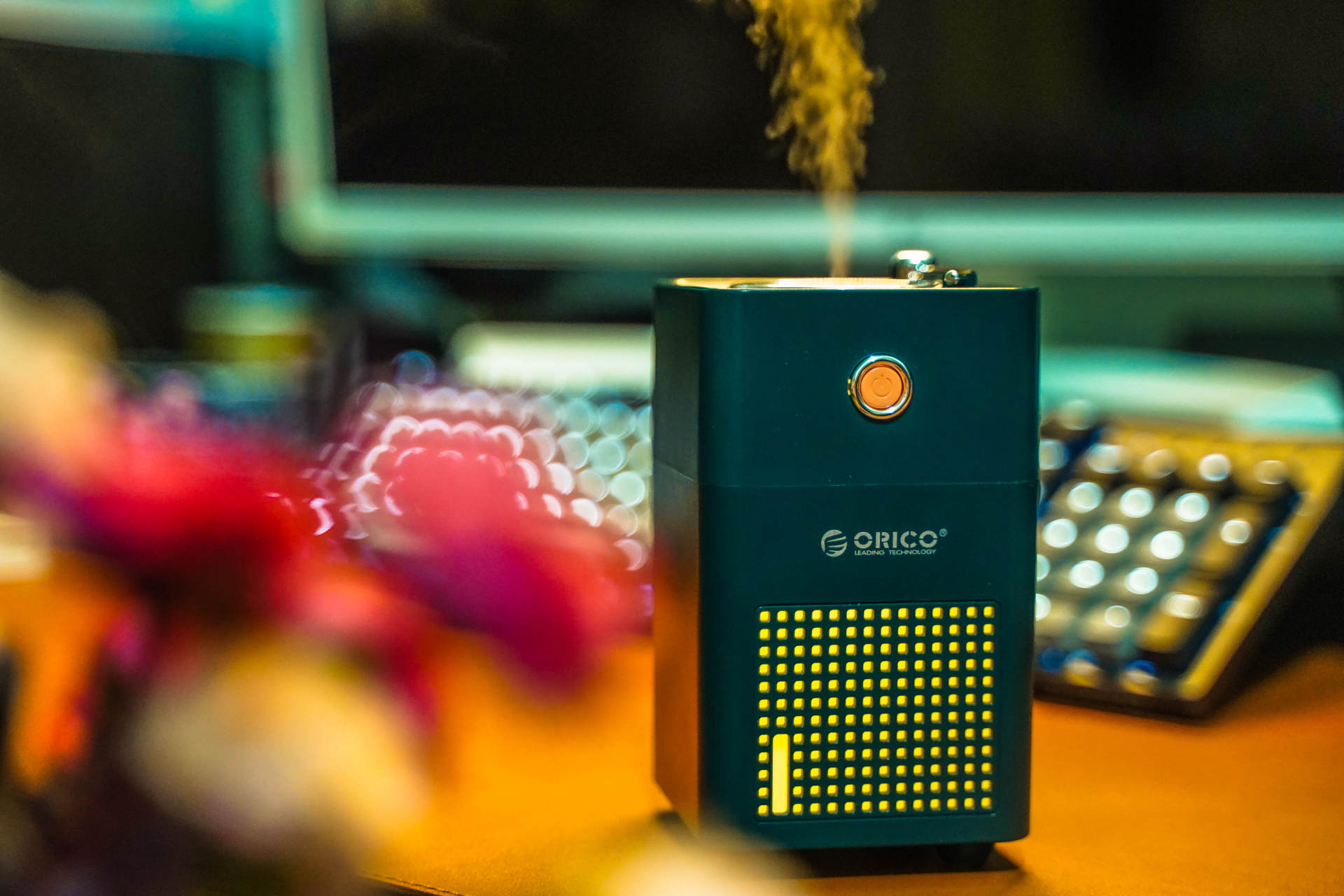 长时间面对电脑脸很干燥。说明你缺个它......