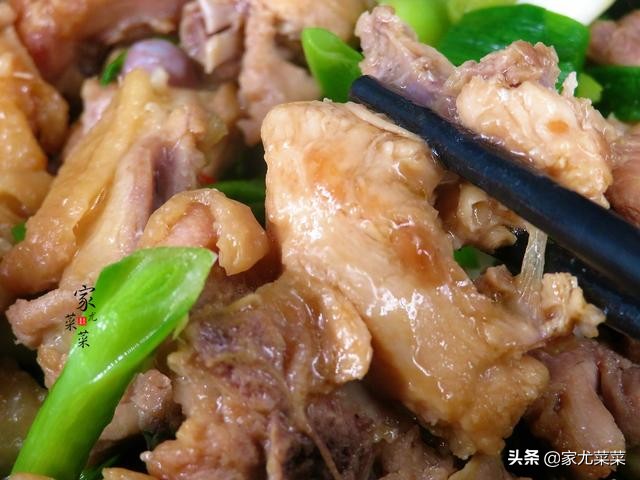 入秋后，羊肉牛肉靠边站，多给孩子吃鸡肉，16块一斤，这样吃最香