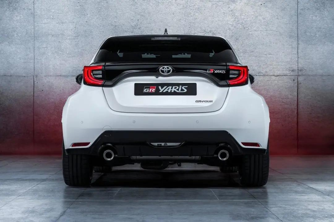 这款丰田Yaris售价高达40万，却被抢着要