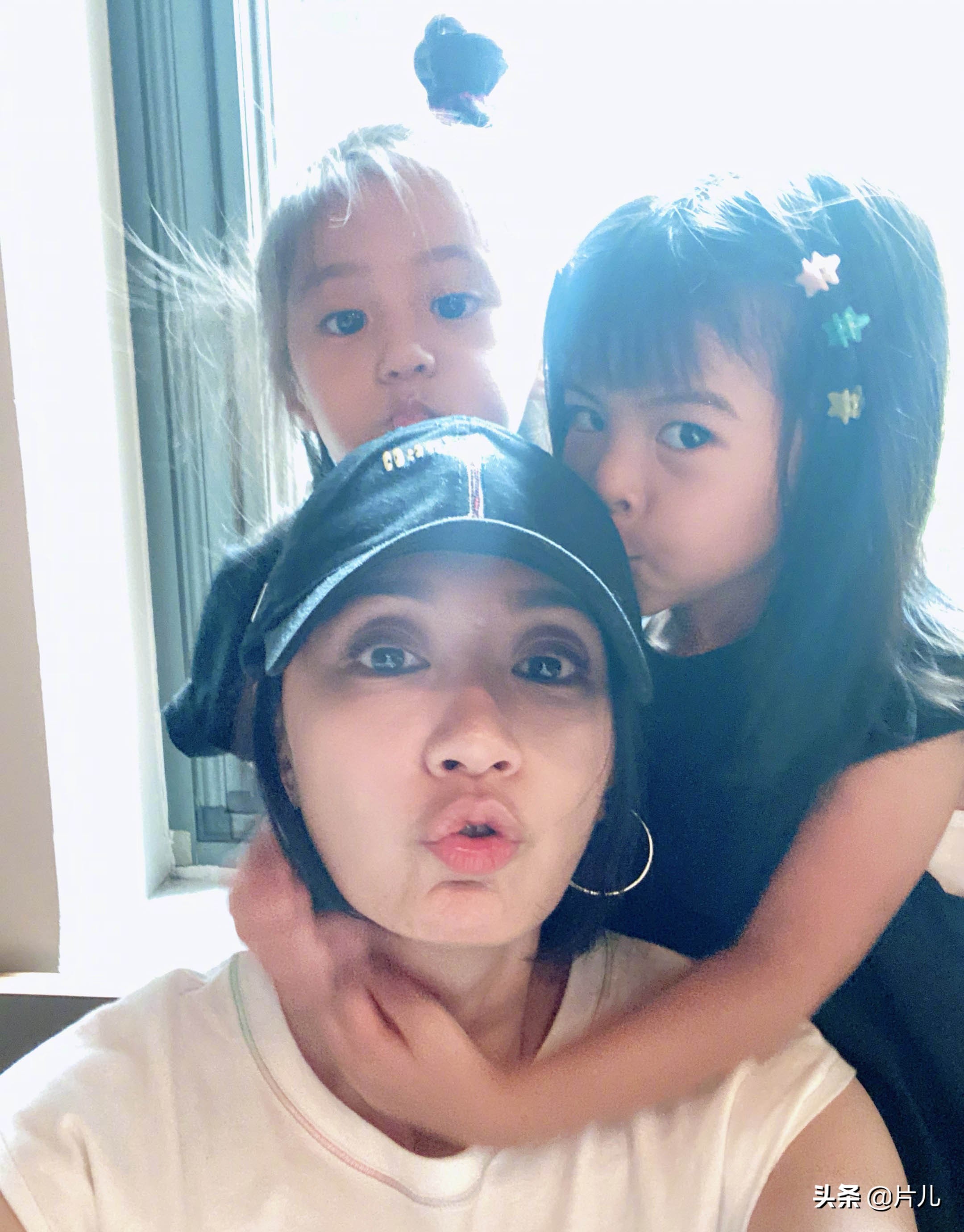 育儿|贾静雯分享育儿经验：自曝5岁女儿咘咘查出患先天弱视 两眼视差600度