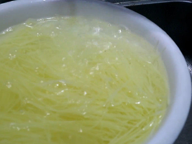 圖片[2]-教你在家做一盤熗拌土豆絲 清脆爽口又下飯 做法簡單一看就會-起舞食譜網
