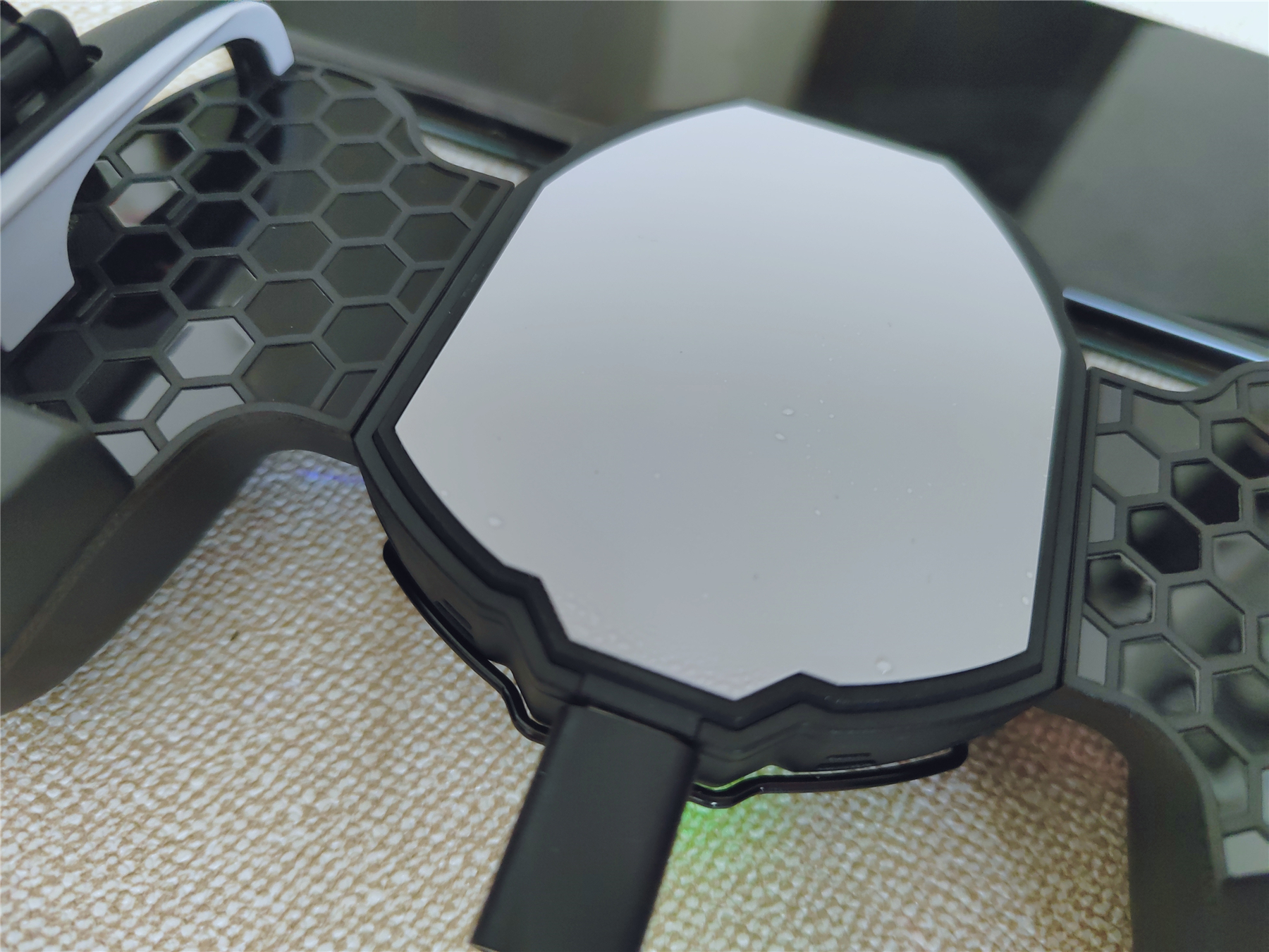 游戏好搭档 盖世小鸡GameSir F8 Pro半导体散热手柄
