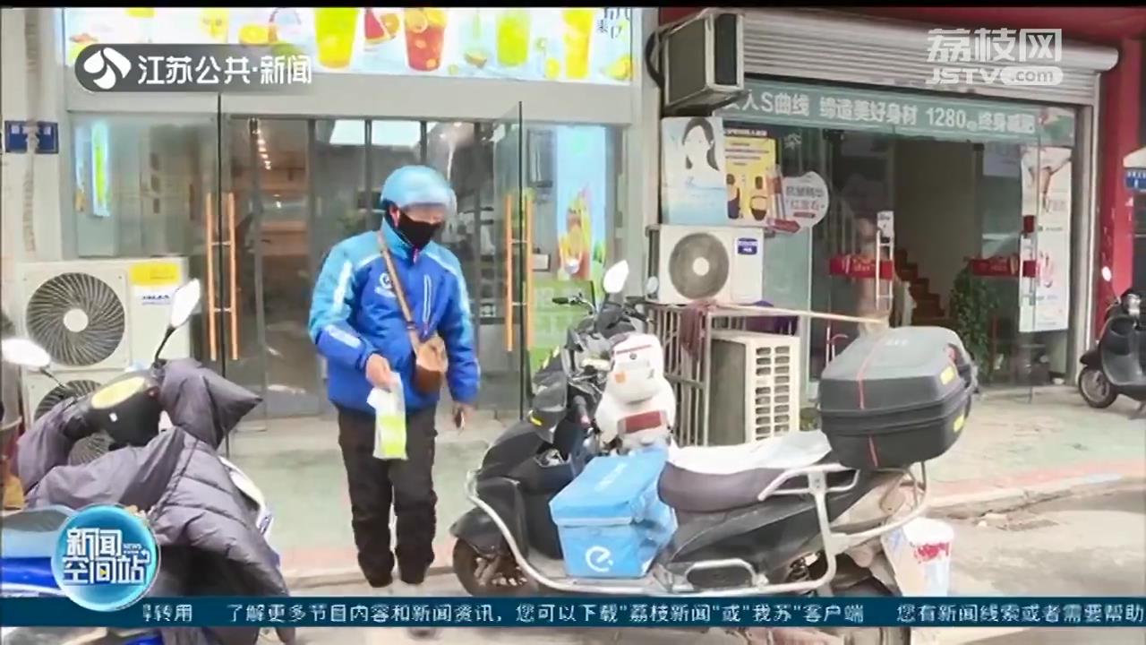 被送外卖耽误的“钢琴师”：对于网络走红，自己也很意外