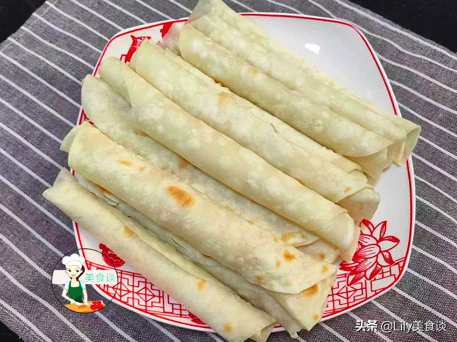 今日立春，這美味平底鍋一烙，卷一卷就上桌，順應節氣，營養好吃