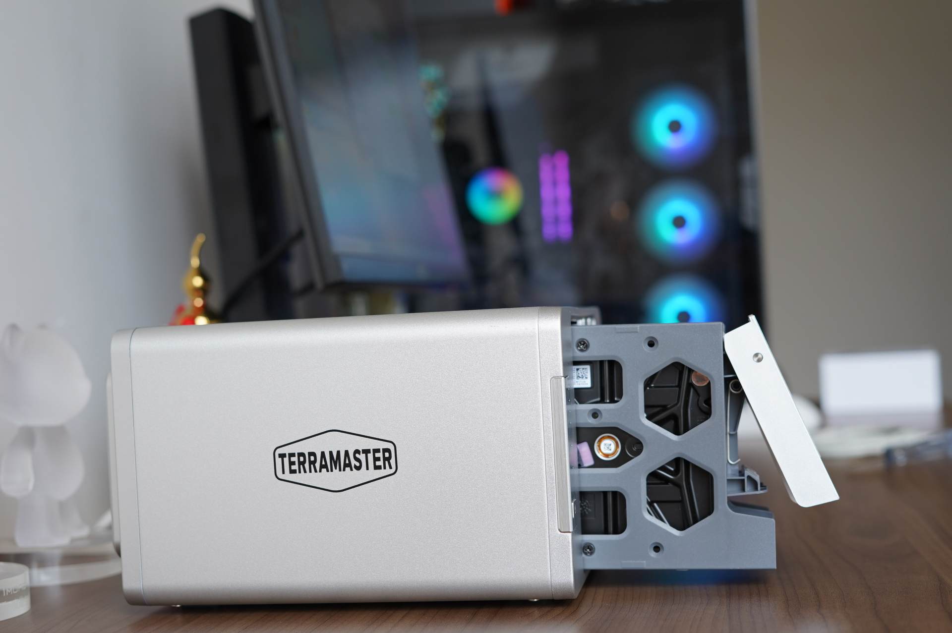 网友推荐铁威马搭建私有云 稳定、高速果然有一套