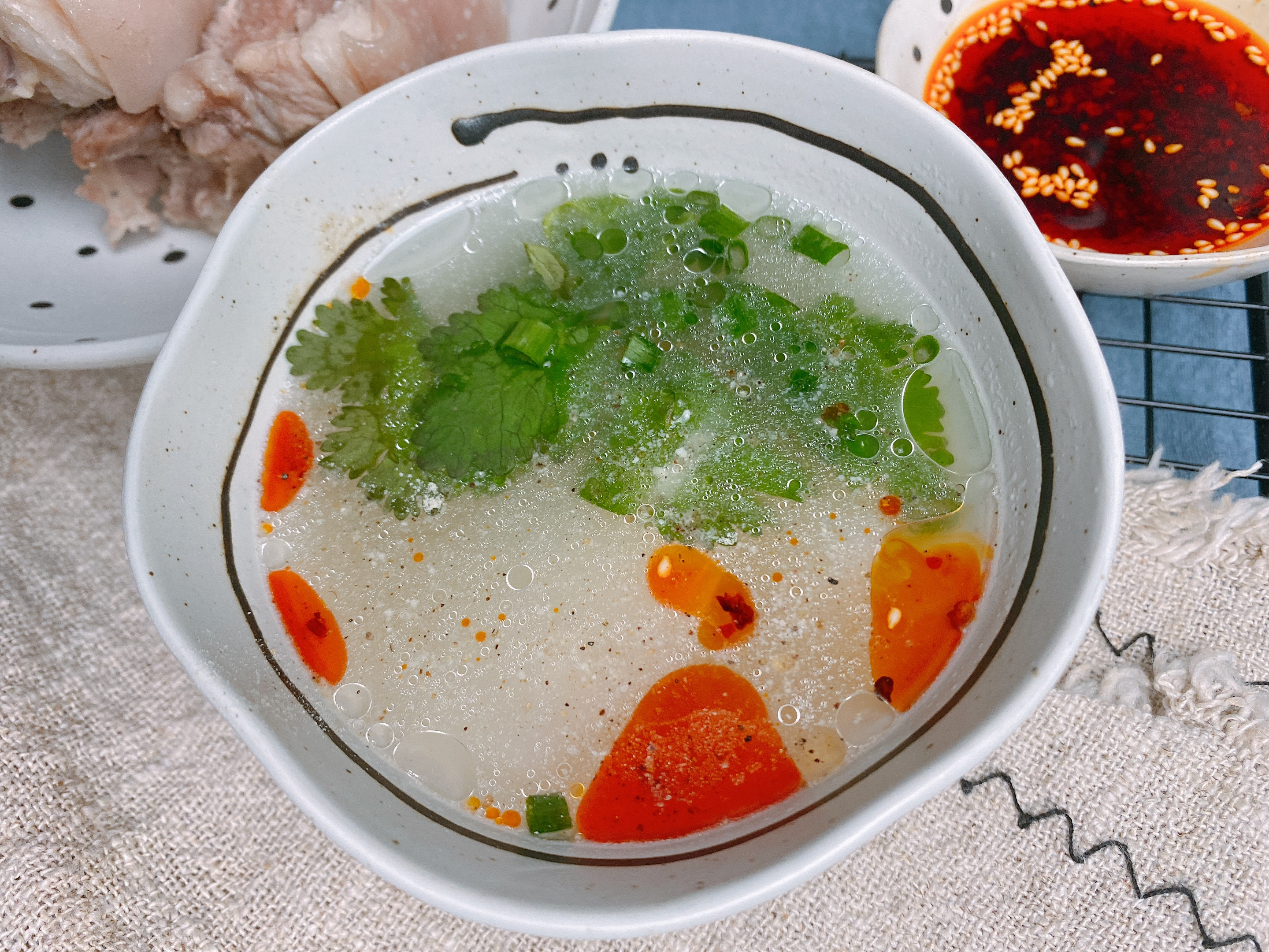 冬至炖羊肉汤，记住“1不3要”的窍门，羊肉汤不发黑，味道鲜美