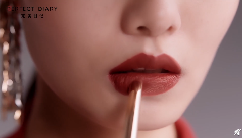 卖饮料、口红和玩具都能身价百亿？揭秘网红品牌的财富密码