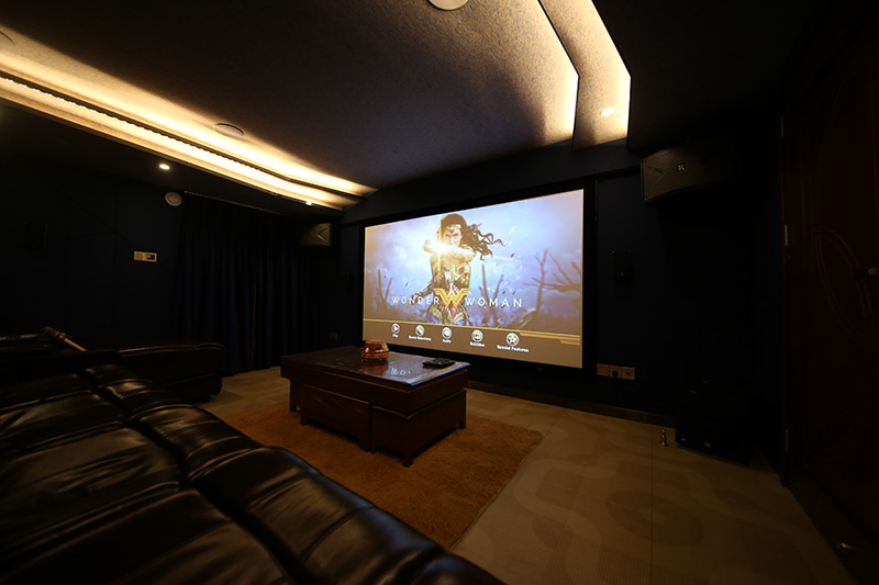 广州金湖私人影音定制：达尼7.1.4全景声家庭影院、整装娱乐解决方案