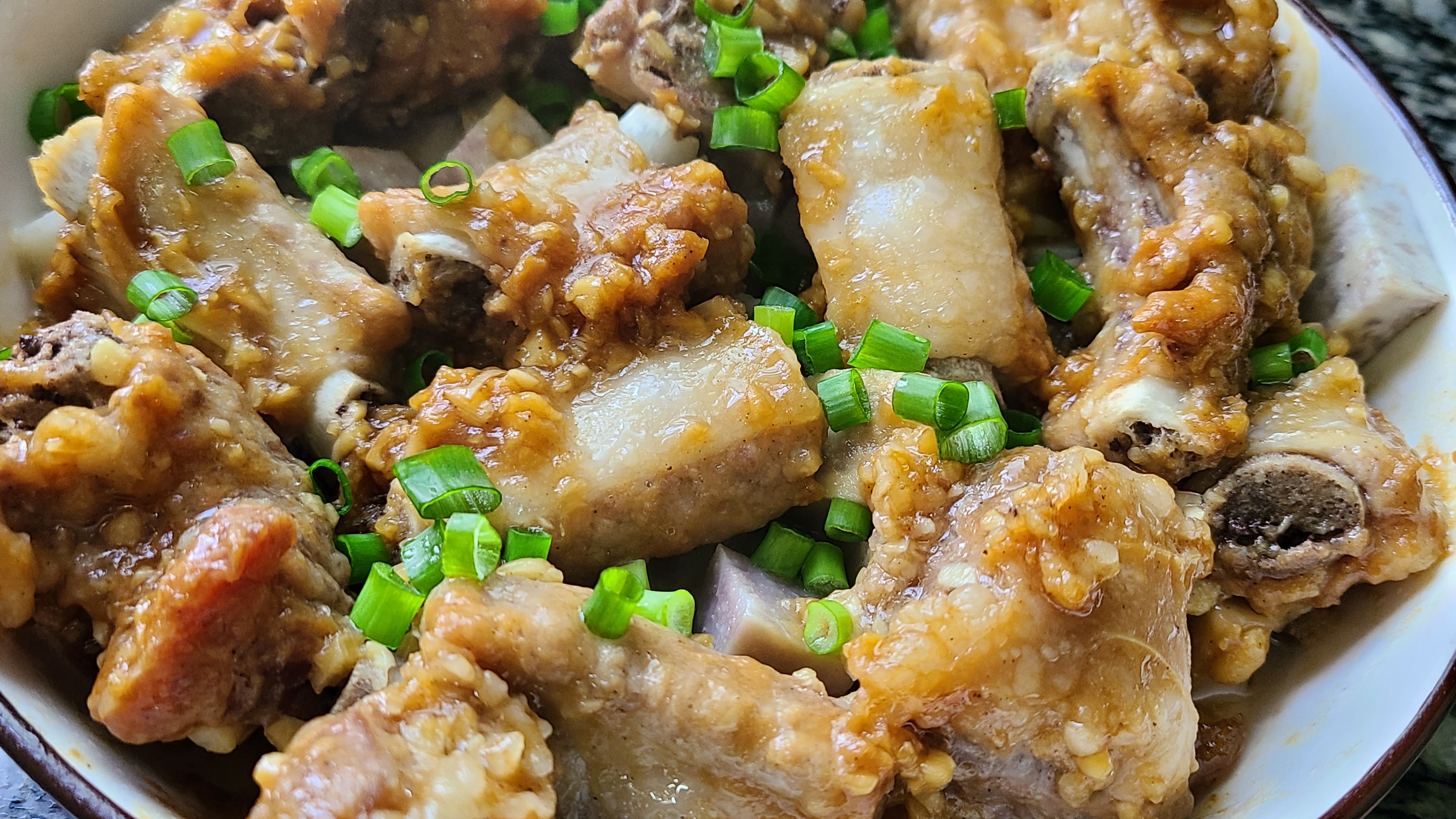 蒸排骨，又香又軟糯的一道家常菜，營養美味又簡單