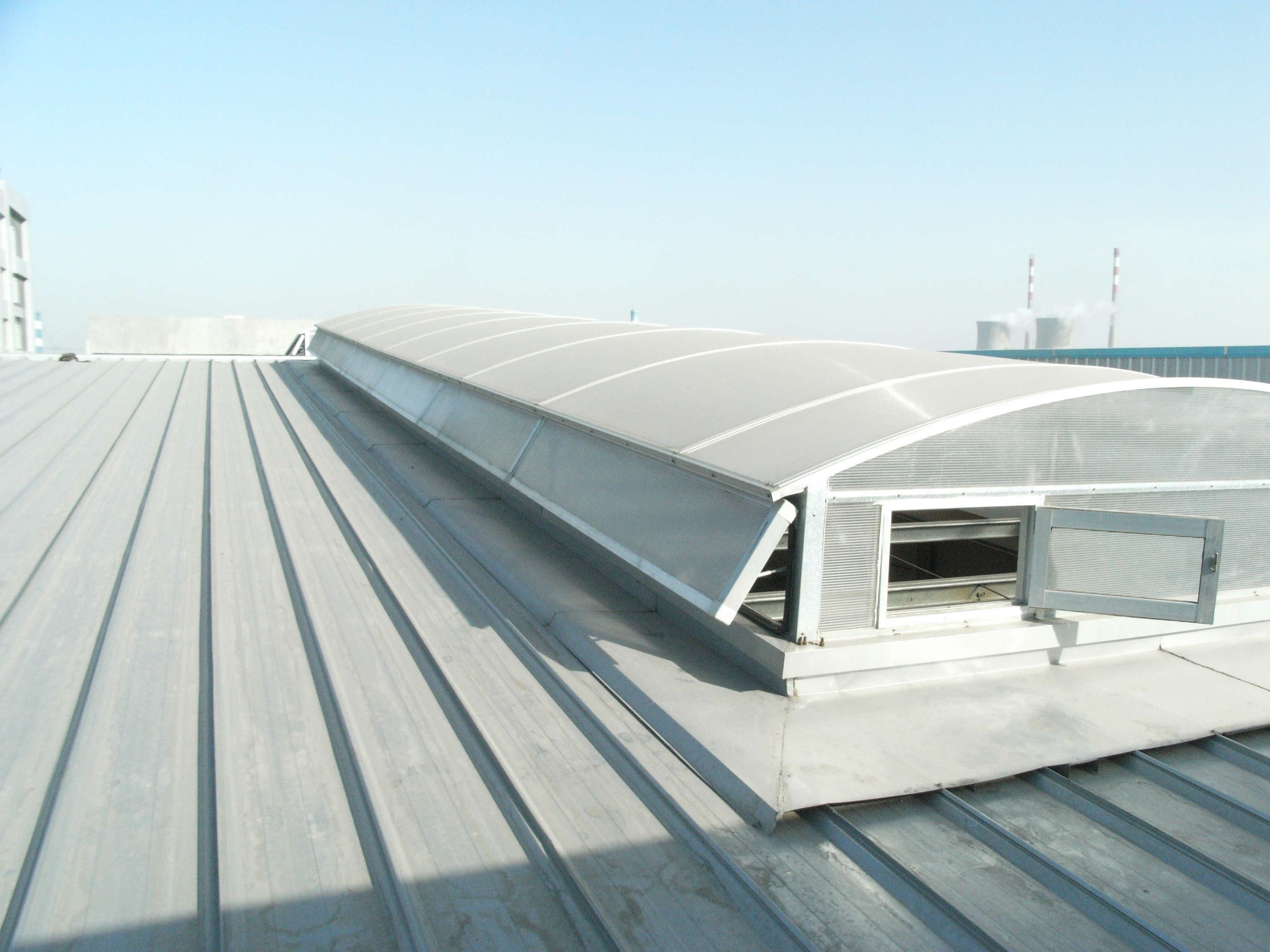 宝迪电动采光排烟天窗施工小细节