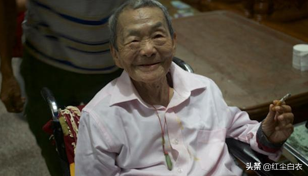 4岁玩枪16岁打仗，她主政果敢60年，号称“金三角教母”