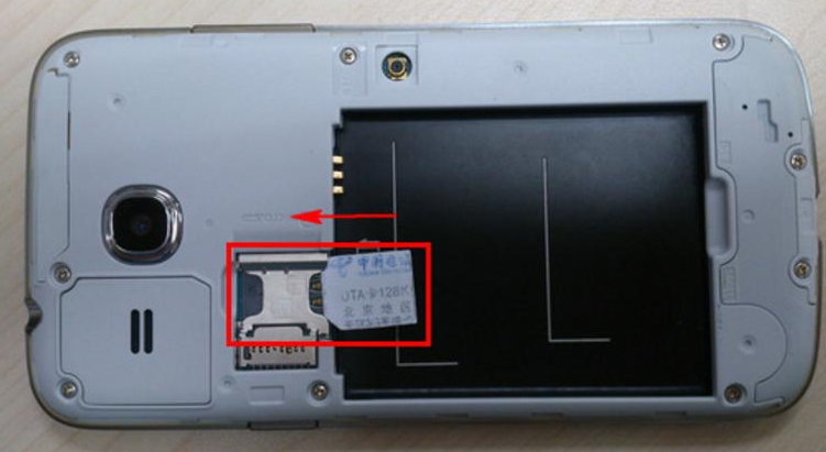 为什么智能手机都取消了手机内存卡槽？看完算搞懂了